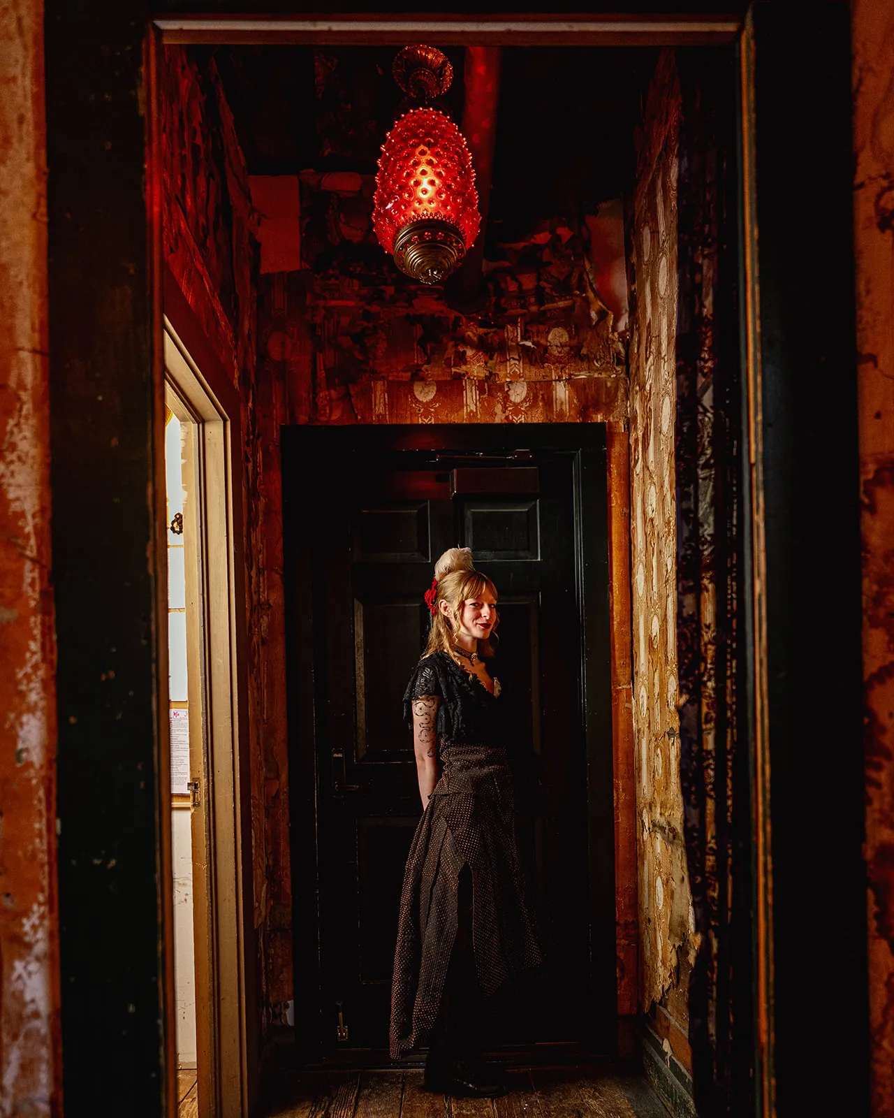 Madam Kira in the Red Onion